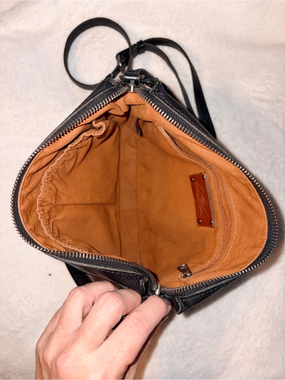 Patricia Nash Black Leather Crossbody Bag - Picture 5 of 10